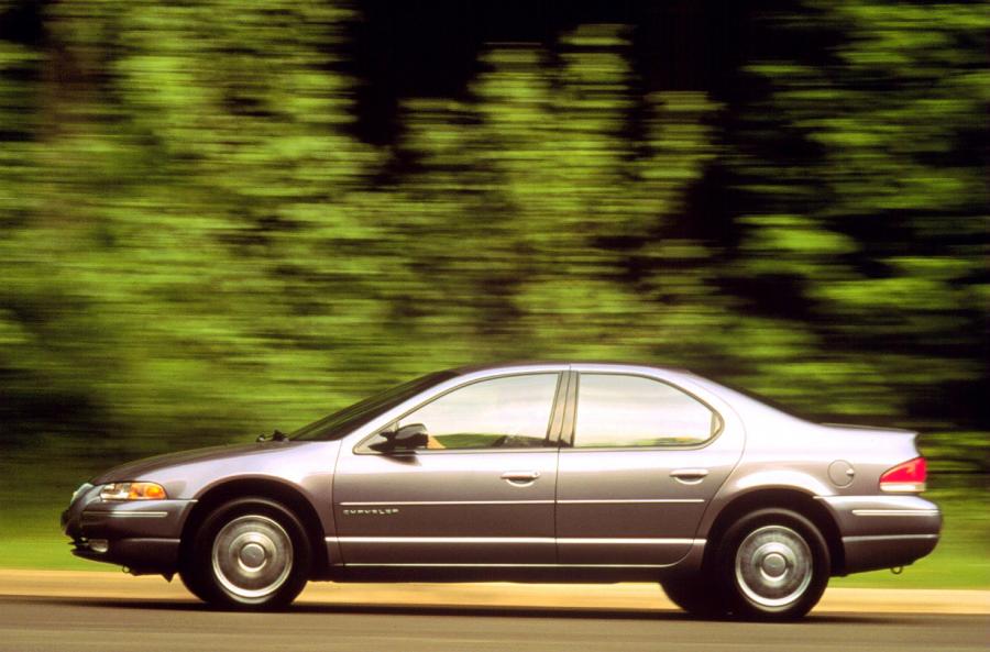  Chrysler Cirrus (JA) 1995 года  (фото 3 из 8)